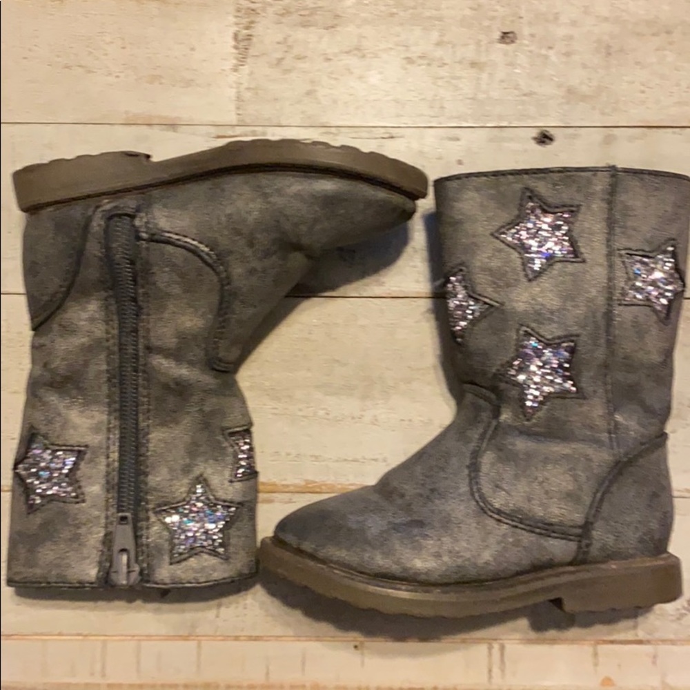Little girls boots 🖤✨